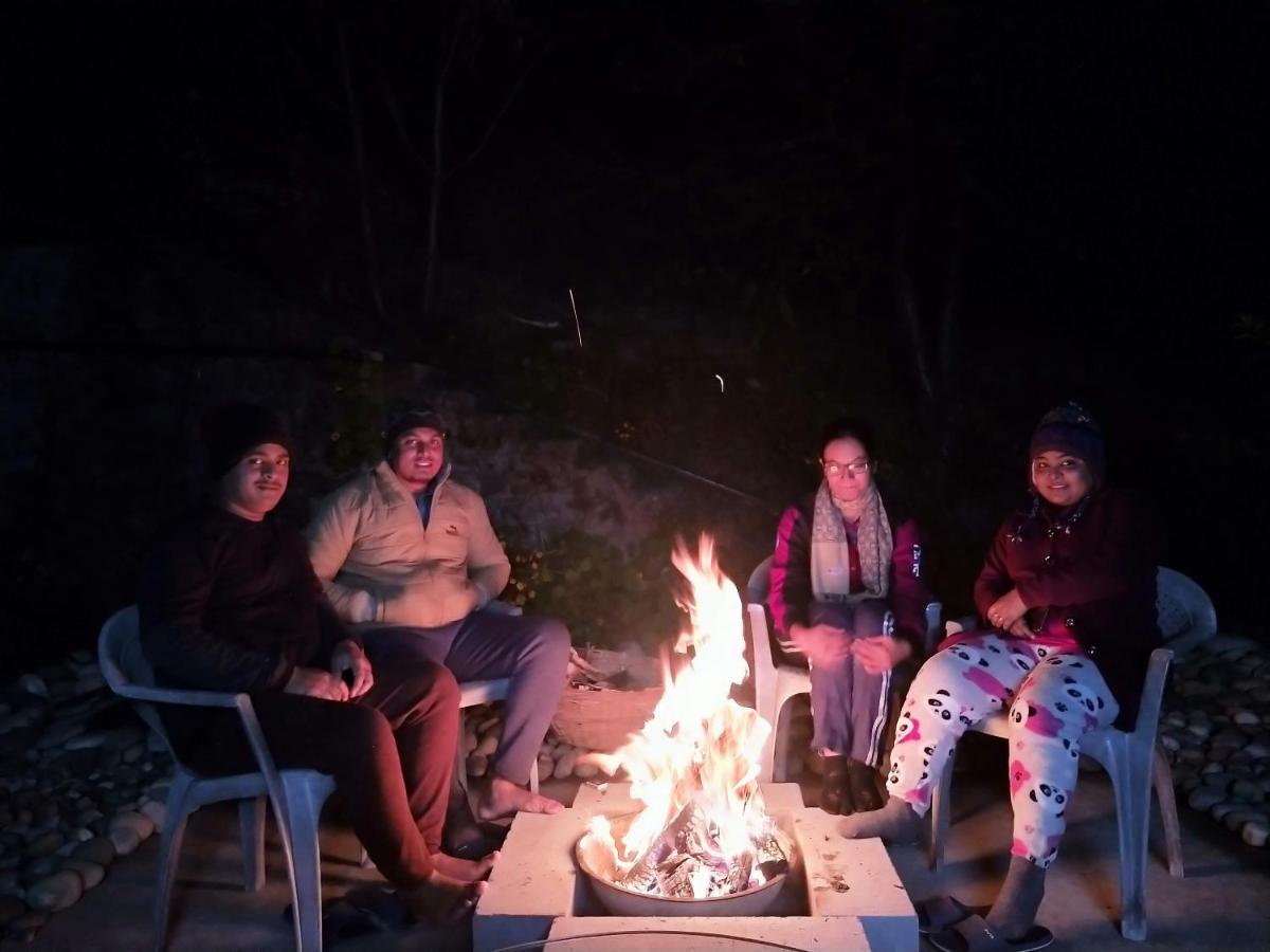 Neha Homestay Shimla Zewnętrze zdjęcie